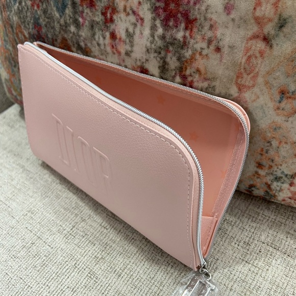 Dior Soft Pink Cosmetic Bag - Picture 5 of 5